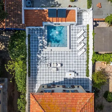 Hercules Pool *